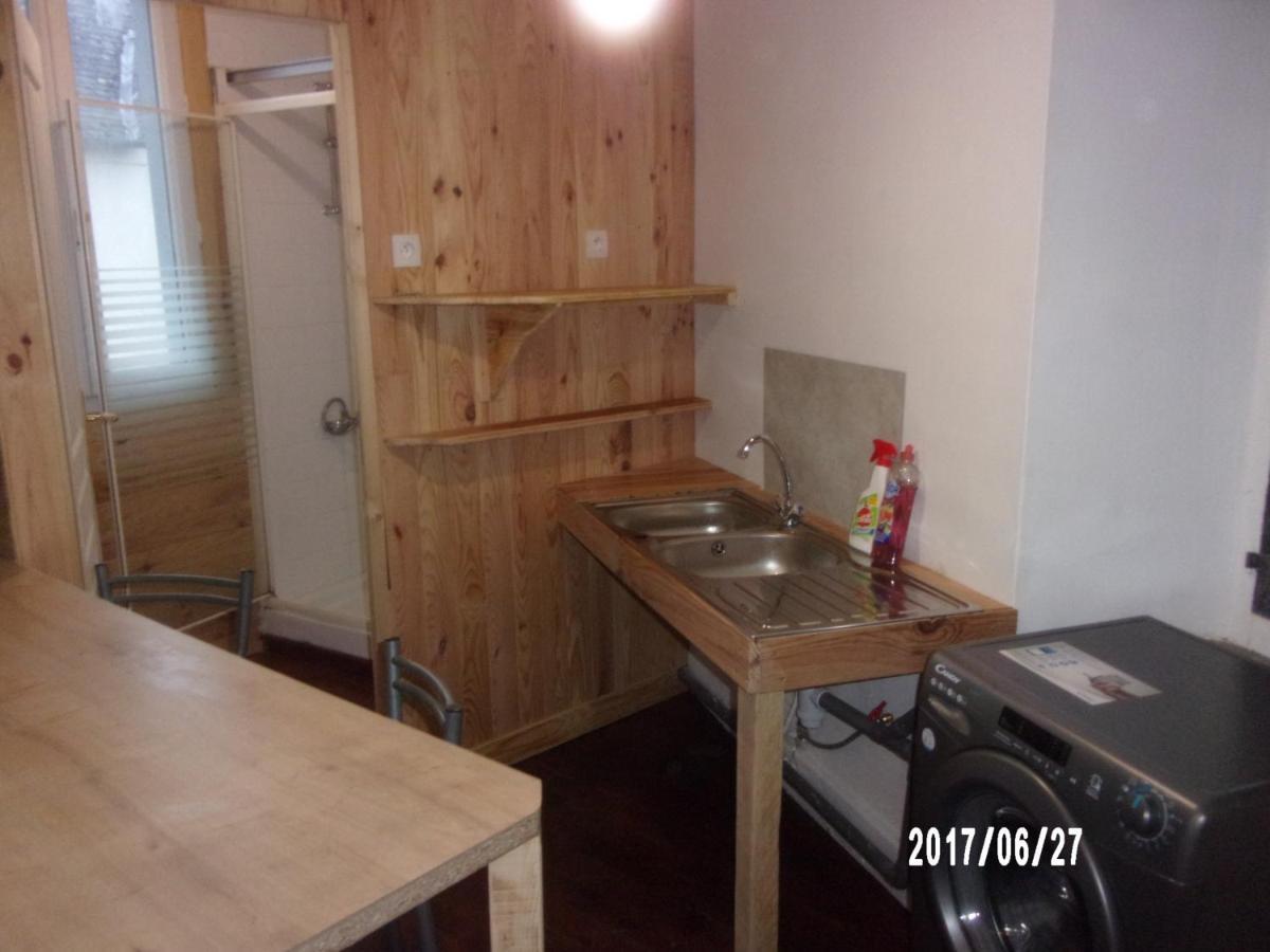 Logement Proche De Tout Saint-Laurent-de-Neste Exterior photo
